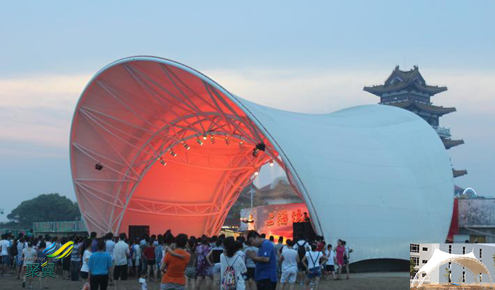 內(nèi)蒙古社區(qū)表演屋頂舞臺膜結(jié)構(gòu)雨棚施工方案